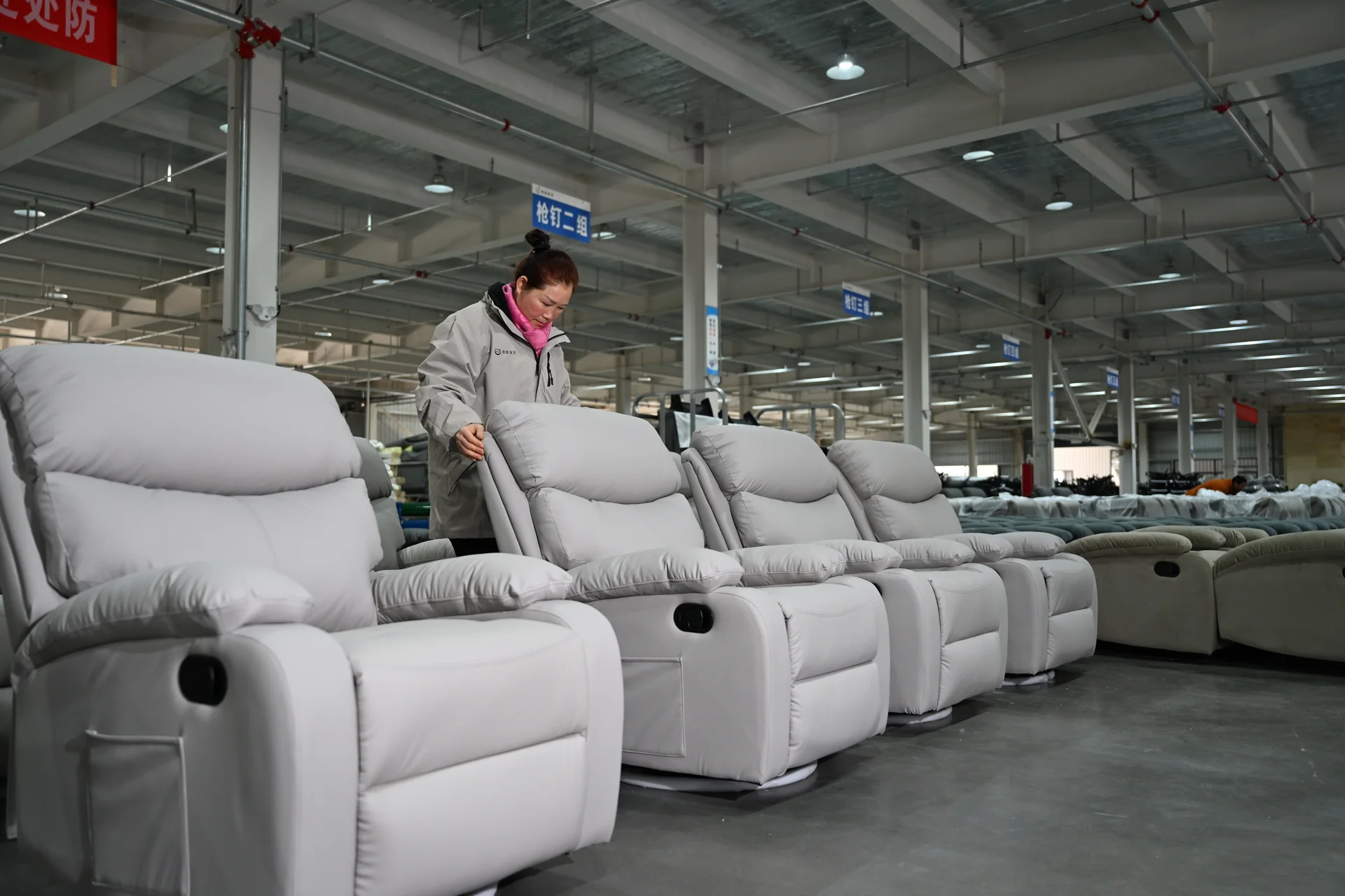 ZJ Recliner factory production floor